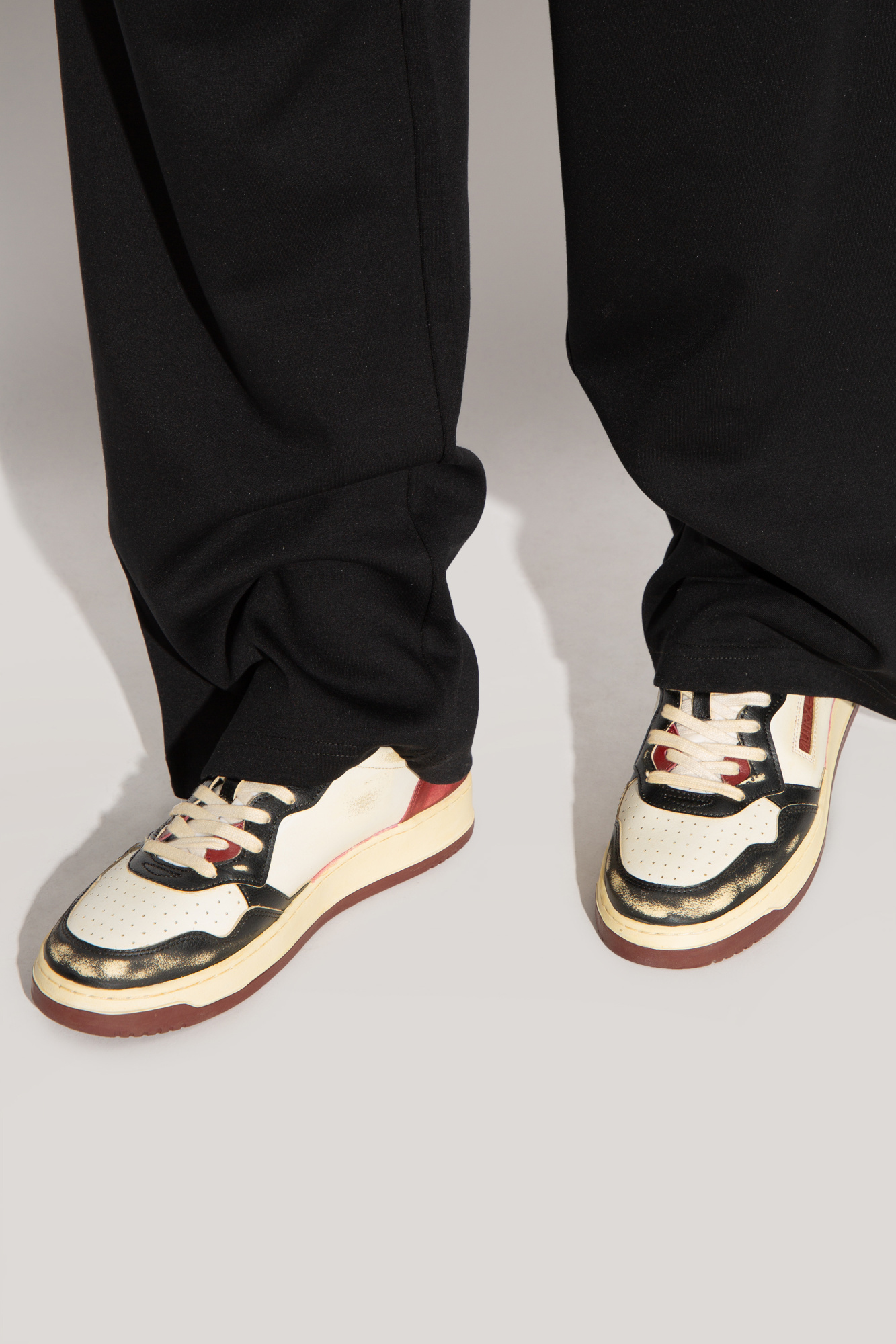 スニーカー AUTRY Men Sneakers Ivory AVLMLB01 Cream Sports shoes AVLM LB01 Autry - Vitkac France